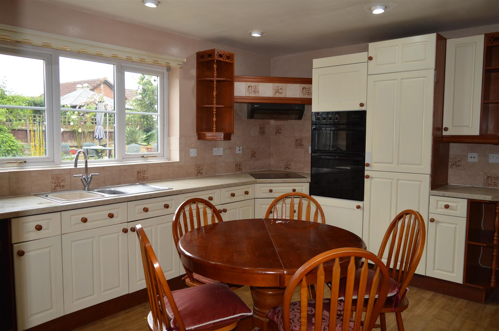 Kitchen Breakfast Room (2nd view)